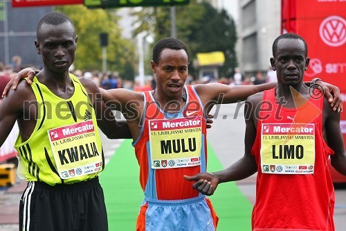 Peter Kwalia (Kenija), tretjeuvrščeni, Amare Mulu (Etiopija), zmagovalec in Ibrahim Limo (Kenija), drugouvrščeni na Ljubljanskem maratonu