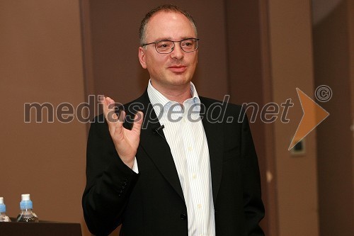 Prof. dr. Dejan Verčič, FDV, Pristop