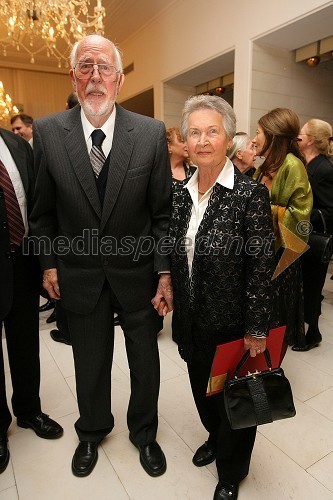 Aleksander Valič, igralec in dobitnik Borštnikovega prstana 2008 s soprogo