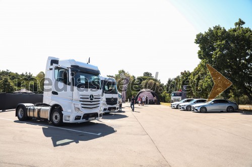 Mercedes-Benz Trucks Road Show 2021