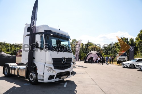 Mercedes-Benz Trucks Road Show 2021