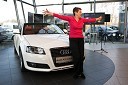 Majda Tašner, dobitnica glavne nagrade, polletne uporabe Audija A3 Cabriolet