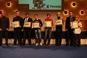 Luca Savorani, Dejvid Rajčevič, Cristian Segala, Jaka Tomič, Roberta Purich, Pevel in Til Čeh, zmagovalci posameznih razredov amaterskega prvenstva v minimotu