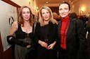 Barbara Boh, direktorica Alpe adria marketing d.o.o. (desno) s prijateljicama