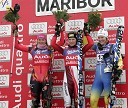 Prve tri smučarke: drugouvrščena Janica Kostelič, Hrvaška, zmagovalka Marlies Schild, Avstrija in tretjeuvrščena Therese Borssen, Švedska
(nedeljski slalom)