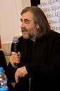 Borut Činč, klaviaturist in avtor priredb skladb skupine Niet za koncert Izštekani na Valu 202