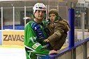 Nik Zupančič, hokejist Tilie Olimpije s sinom