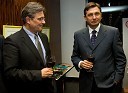 Zdenko Pavček, predsednik uprave družbe Skupina Viator & Vektor, d. d. in Borut Pahor, predsednik Vlade RS