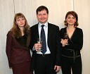 Igor Marinič, namestnik direktorja Pošte Slovenije z ženo Andrejo in hčerko Ano