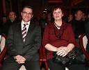 Milan Kotnik, sekretar Društva gluhih in naglušnih Podravja ter zmagovalec akcije Bob leta 2008, in njegova žena