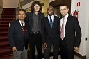Joseph Rakotorahalahi, afriški pevec, Adi Smolar, pevec, Idris Fadul in Darko Krajnc, predsednik Stranke mladih Slovenije