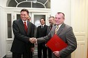 Borut Pahor, predsednik Vlade RS, mag. Boris Podvršnik, župan občine Zreče, prof. dr. Otmar Kugovnik, profesor na Fakulteti za šport in predsednik Slovenske univerzitetne športne zveze, Vili Rezman, župan občine Ruše in Franc Kangler, župan Mestne občine Maribor