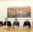 Igor Lukšič, minister za šolstvo in šport, Borut Pahor, predsednik Vlade RS in Franc Križanič, minister za finance