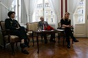 Maša Bertok Duh, višja vojaška uslužbenka, pomočnica za protokol in slovesnosti v Orkestru Slovenske vojske, Franc Račel, predsednik MoPZ Slava Klavora, in Karmina Šilec, zborovodkinja