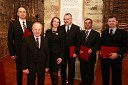 Mirjana Koren, direktorica Pokrajinskega muzeja Maribor, in meceni Pokrajinskega muzeja Maribor: Matjaž Kovačič, predsednik uprave Nova KBM d.d., dr. Jože Zagožen, direktor Holdinga Slovenskih Elektrarn (HSE), mag. Viljem Pozeb, direktor Holdinga slovenskih elektrarn (HSE), Andrej Tumpej, izvršni direktor za tehnično področje Dravske elektrarne Maribor (DEM) in mag. Igor Marinič, namestnik direktorja Pošte Slovenije