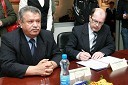 Mohamed Awadalla, direktor Baracatco d.o.o. in dr. Dušan Mežnar, direktor Tovarne vozil Maribor d.o.o.