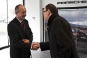 Branko Pavlin, predsednik uprave časopisne hiše Dnevnik in Frenk Tavčar, direktor group sales pri Porsche Slovenija