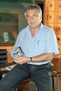 Direktor Založbe kaset in plošč RTV Slovenija Ivo Umek je ponosen na svoje varovance, skupino Nude, ki so že pred promocijo prodali čez 1000 novih zgoščenk