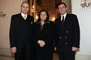 Boris Sovič, mariborski župan v letih 1998-2006 z ženo Ano in Simon Robinson, dirigent mariborske opere