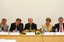 Prof. dr. Danilo Zavrtanik, predsednik Univerze v Novi Gorici, prof. dr. Rado Bohinc, rektor Univerze na Primorskem, Boštjan Brumen, glavni tajnik Univerze v Mariboru, prof. dr. Andreja Kocijančič, rektorica Univerze v Ljubljani in prof. dr. Ivan Rozman, rektor Univerze v Mariboru