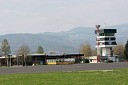 Potniški terminal in kontrolni stolp letališa Edvarda Rusjana Maribor