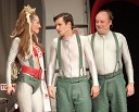 Teater 55 (na sliki Alenka Tetičkovič, Aljoša Trnovšek in Gojmir Lešnjak - Gojc) iz predstave Slovenci v vesolju