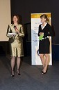 Jana Klemenčič Babnik, predsednica Rotary Cluba Ljubljana - Šiška in Živa Vadnov, voditeljica premiere