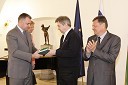 Andrej Kocič, predsednik uprave Zavarovalnice Triglav, Dušan Kecman, sopredsednik Rokometnega kluba Olimpija in Zoran Jankovič, župan Ljubljane