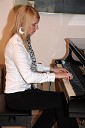 Ana Šinkovec, pianistka ter organizacijski vodja Savitre