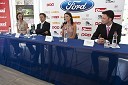 Sabina Kranjec, služba za stike z javnostmi Delo Revije, mag. Roman Rep, namestnik direktorja Delo Revij, Mirela Korać, Miss Universe 2009 in David Jurič, generalni direktor Summit Motors