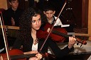 Violinistka Mladinskega simfoničnega orkestra W.A. Mozart Sao Paolo di Civitate, Italija