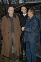 Dr. Janez Drnovšek, predsednik Republike Slovenije, Boris Sovič, mariborski župan v letih 1998-2006 in Zmago Mueller, vodja mariborskega azila za živali
