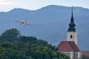 Peter Podlunšek, akrobatski pilot