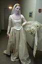 Pia Mlekuš, baletka v poročni obleki iz predstave