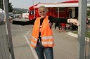 Za varnost na vratih v bokse je skrbela varnostnica Katja iz Maribora