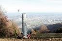 Helikoptersko postavljanje stebrov nove Pohorske vzpenjače