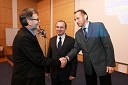 Prof. dr. Ivan Rozman, rektor Univerze v Mariboru, dr. Franci Demšar, direktor Javne agencije za raziskovalno dejavnost Republike Slovenije (ARSS) in prof. dr. Franci Čuš, predsednik Upravnega odbora Društva univerzitetnih profesorjev Maribor