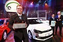 Marko Škriba, vodja znamke Volkswagen v Sloveniji in Danilo Ferjančič ter Heinz Slesak, generalna direktorja Porsche Slovenija