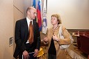 mag. Robert Cugelj, direktor Inštituta RS za rehabilitacijo in Aleksandra Tabaj