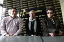 Igor Dajić, Sedvex Records, Senad Pašić, manager skupine Crvena jabuka in Dražen Žerić Žera, pevec skupine Crvena jabuka