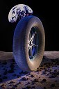 Vesoljska pnevmatika Goodyear brez zraka za transport velikih vozil dolgega dosega po površini Lune