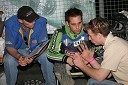 Franci Kalin, ljubljanski trener, Maks Gregorič (Slovenija) in Aleš Kraljič, nekdanji voznik speedwaya in mehanik Mateja Žagarja