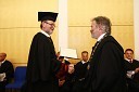 Prof. dr. Ivan Rozman, rektor Univerze v Mariboru in prof. dr. Samo Bobek, dekan Ekonomsko-poslovne fakultete Univerze v Mariboru, ki je prevzel priznanje Bronasti ključ v imenu Sonje Orthaber