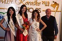 Sandra Adam, prva spremljevalka Miss Koroške 2010, Sandra Skutnik, Miss Koroške 2010, Tanja Volič, druga spremljevalka Miss Koroške 2010 in ...