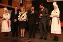 Martin Pečarič, predsednik Društva vinogradnikov Metlika, Renata Brunskole, županja občine Metlika, Jože Prus, dobitnik priznanja šampion Vinske vigredi 2010 in Borut Pahor, predsednik vlade Republike Slovenije