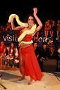 Tjaša Vandur, orientalska plesalka in piton Ramzes