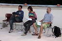 Alvin Pang, pesnik iz Singapurja, Kristina Hočevar, pesnica iz Slovenije in Scott Jordan, pesnik iz Kanade