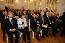 Dr. Davorin Kračun, predsednik Rotary kluba Maribor z ženo Andrejo Kračun, predsednica dobrodelnega združenja Koraki za korakce, ..., ..., Rudi Turk, dr. med. in nekdanji predsednik kluba NK Maribor, ...	 
