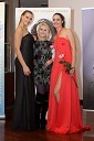 Tina Petelin, Miss Slovenije 2009, manekenka in Tadeja Ternar, Miss Slovenije 2007 ter kreatorka večernih oblek