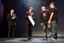 Dejan Vedlin, moderator Radia City in voditelj prireditve, Drago Cotar, predsednik uprave Zavarovalnice Maribor ter predsednik NK Maribor in predstavnika Viol